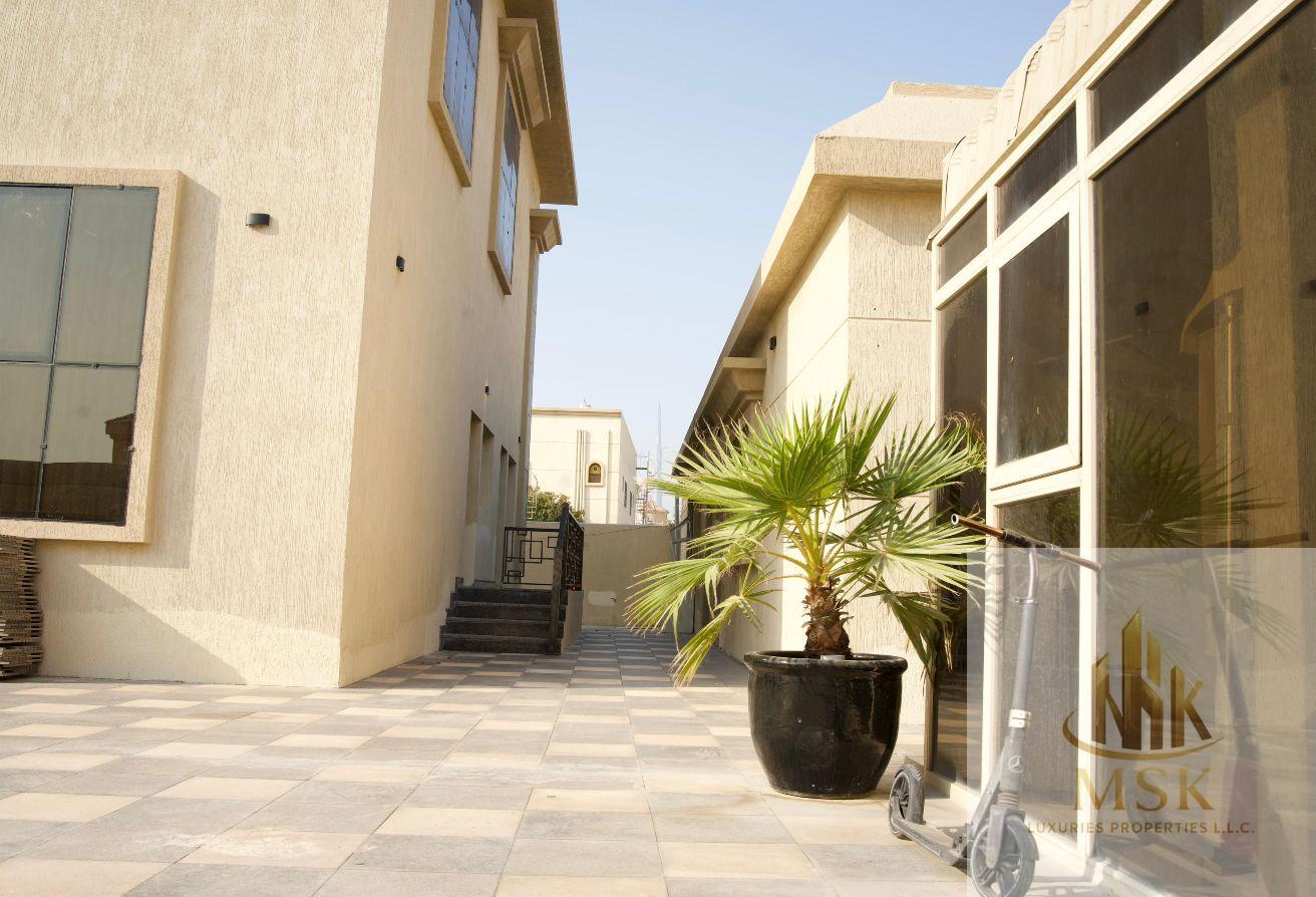 6 BR Villa with Private Garden in Al Quoz photo 14