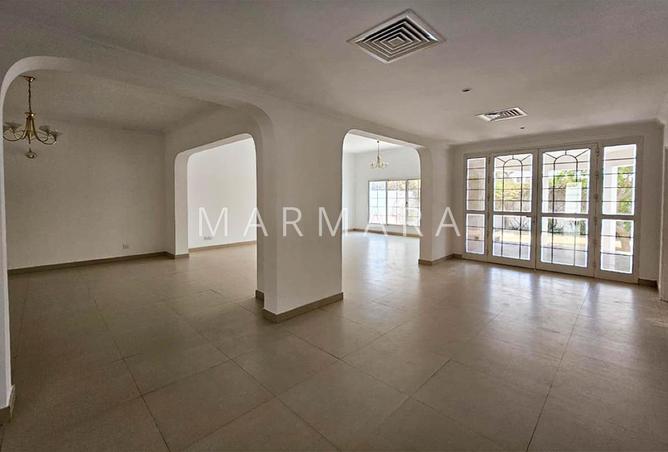 53572401 - Property Image 2