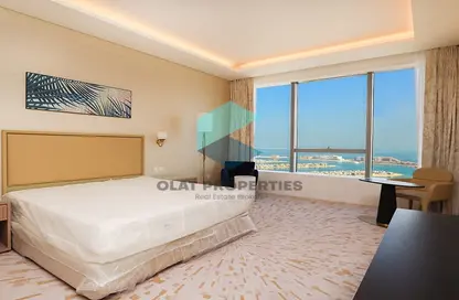 Apartment - Studio - 1 Bathroom for rent in The Palm Tower - Palm Jumeirah - Dubai