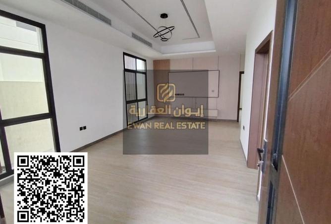 67427838 - Property Image 3