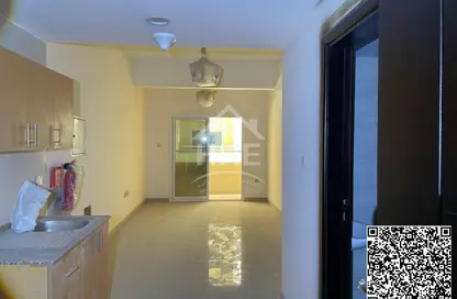 Apartment - 1 Bedroom - 1 Bathroom for sale in Al Aamra Tower - Al Amerah - Ajman