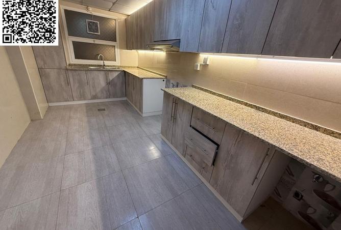 100429850 - Property Image 3