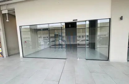 Shop - Studio for rent in Al Nasr Square - Oud Metha - Bur Dubai - Dubai