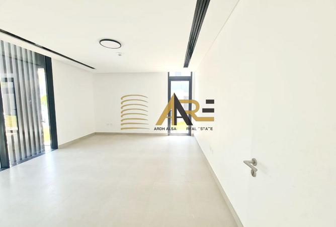 84890131 - Property Main Image