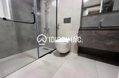 Office Space - Studio - 2 Bathrooms for rent in Iris Bay - Business Bay - Dubai