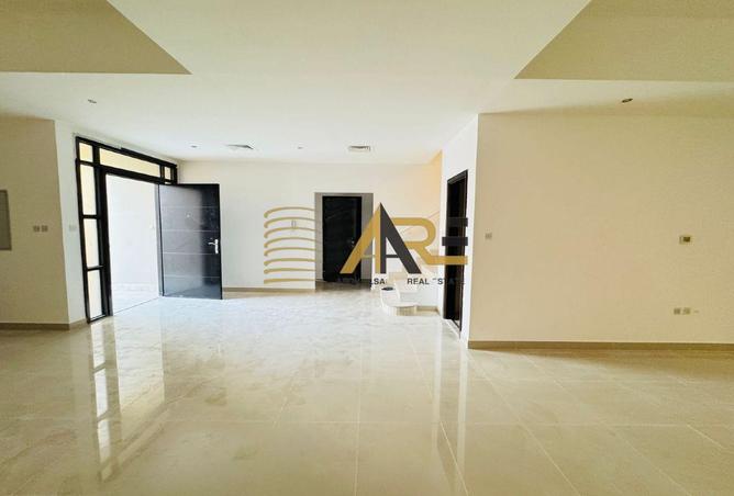 85743818 - Property Image 3