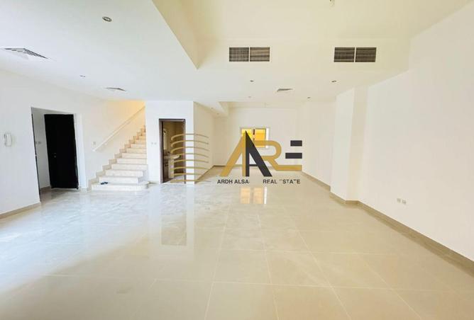 85743818 - Property Image 2