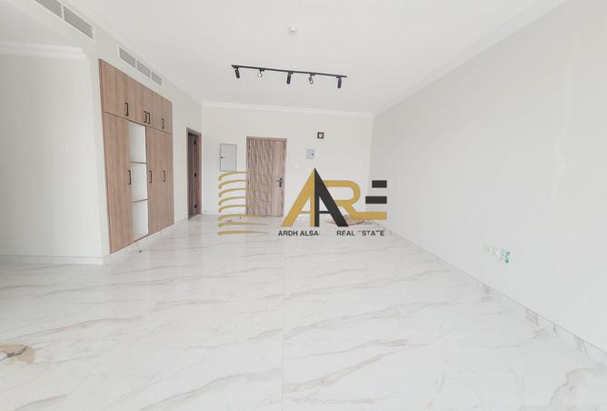 90066214 - Property Image 3