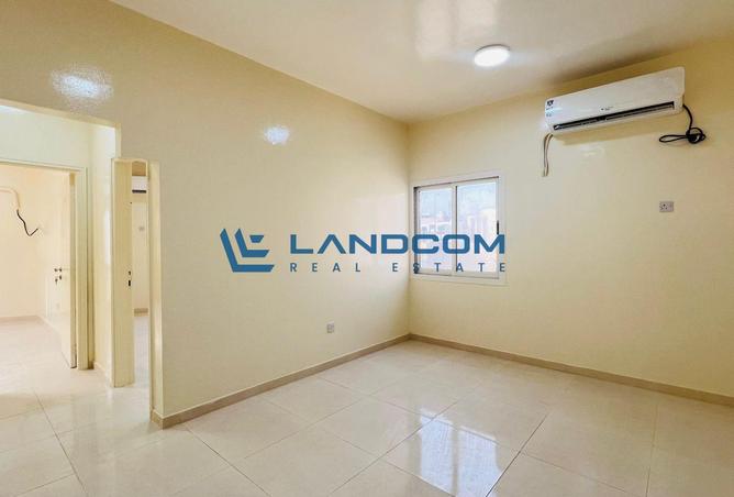 Spacious 2BHK|Near Gold Souq|Ideal for Staff Accommodation
