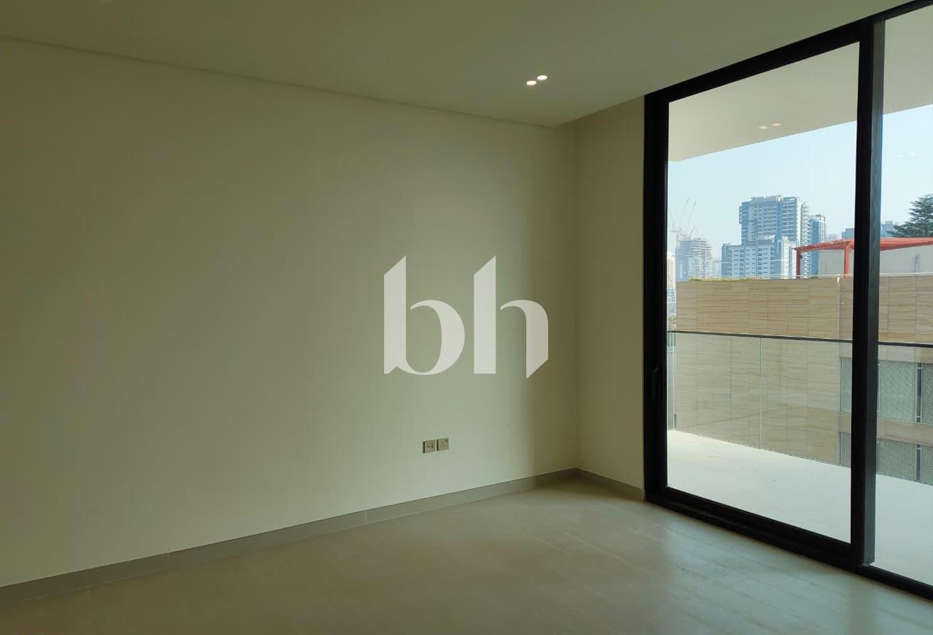 Spacious Open-Layout | Prime Location photo 4