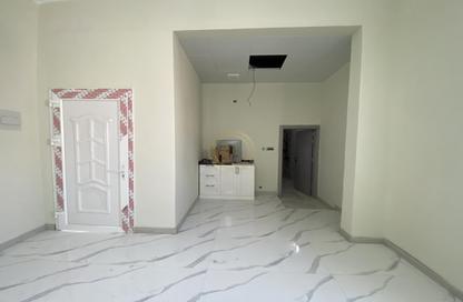 Apartment - Studio - 1 for rent in Majlood - Al Muwaiji - Al Ain Apartment - Studio - 1 for rent in Majlood - Al Muwaiji - Al Ain