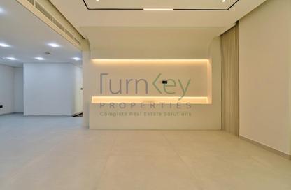 Apartment - 3 - 3 for rent in Mazaya 10B - Queue Point - Liwan - Dubai