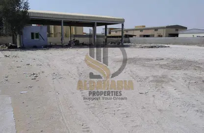 Warehouse - Studio - 2 Bathrooms for rent in Umm Al Thuoob - Umm Al Quwain