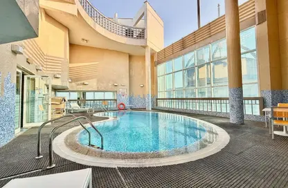 شقة - 2 غرف نوم - 2 حمامات للايجار في برج العتيبة - شارع النجدة - أبوظبي