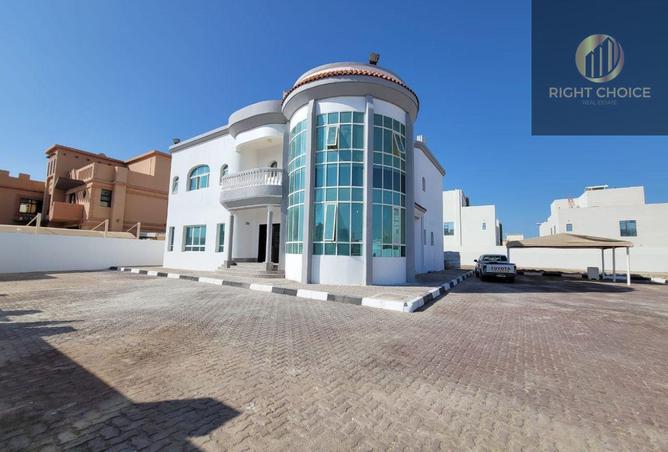 81123237 - Property Image 3