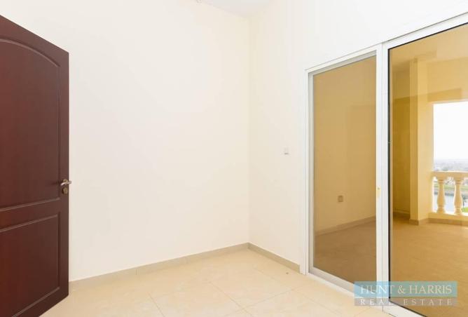 77364067 - Property Image 2