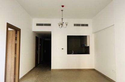 Apartment - 1 Bedroom - 2 Bathrooms for rent in L'horizon Residence - International City Phase 2 - Al Warsan 4 - Al Warsan - Dubai
