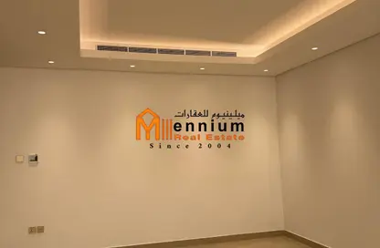 فيلا - 3 غرف نوم - 5 حمامات للبيع في الشارقة جاردن سيتي - الشارقة