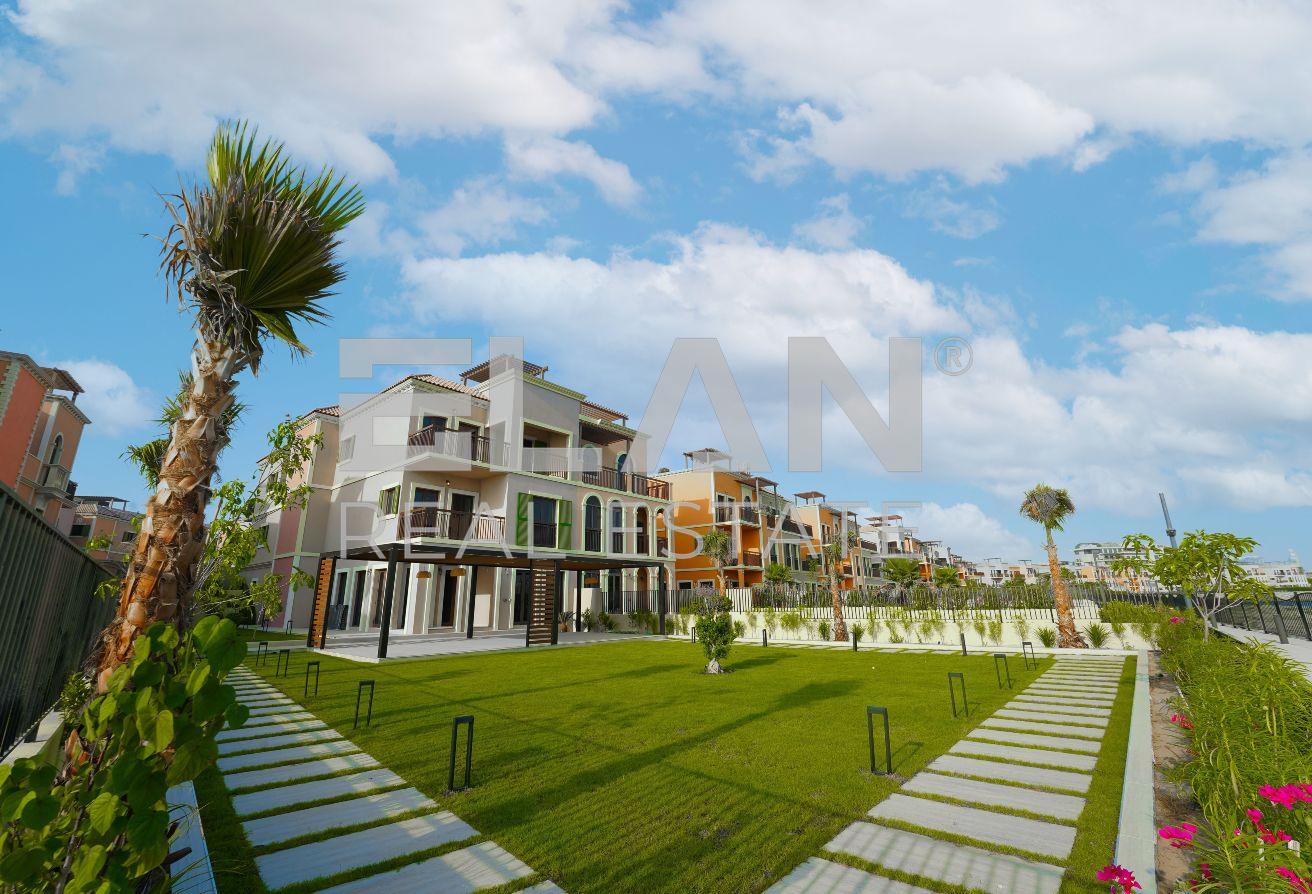 Luxurious 5-Bedroom Villa | Furnished | Sea View