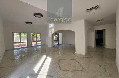Villa - 5 Bedrooms - 5 Bathrooms for rent in Meadows 9 - Meadows - Dubai