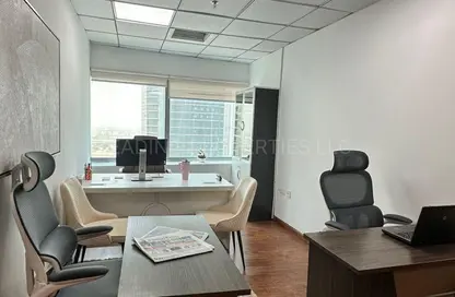 مركز أعمال - استوديو للايجار في خليج آيريس - الخليج التجاري - دبي