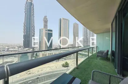 شقة - غرفة نوم - 2 حمامات للايجار في برج فيستا 2 - برج فيستا - وسط مدينة دبي - دبي