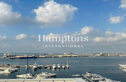 Apartment - 3 Bedrooms - 4 Bathrooms for rent in Seagate Building 1 - Seagate - Mina Rashid - Dubai