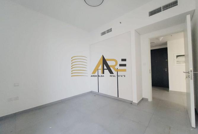 53577040 - صورة العقار 3