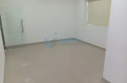 مكتب - غرفة نوم - 3 حمامات للايجار في مبنى موارد الرنا - تلال الخيل - القوز - دبي