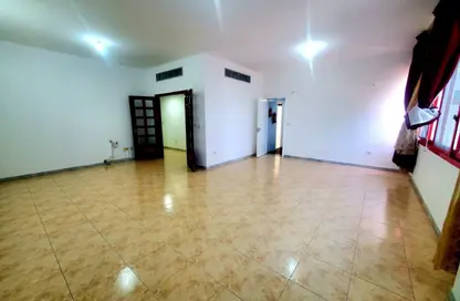 شقة - 2 غرف نوم - 2 حمامات للايجار في الخالدية - أبوظبي