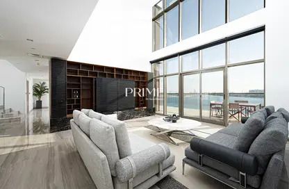 Apartment - 4 Bedrooms - 6 Bathrooms for rent in The 8 - The Crescent - Palm Jumeirah - Dubai