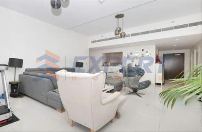 Apartment - 3 Bedrooms - 3 Bathrooms for sale in Boulevard Crescent Tower 1 - BLVD Crescent - Downtown Dubai - Dubai