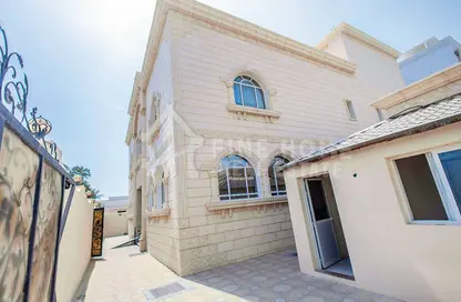 فيلا للبيع في الشهامة - أبوظبي