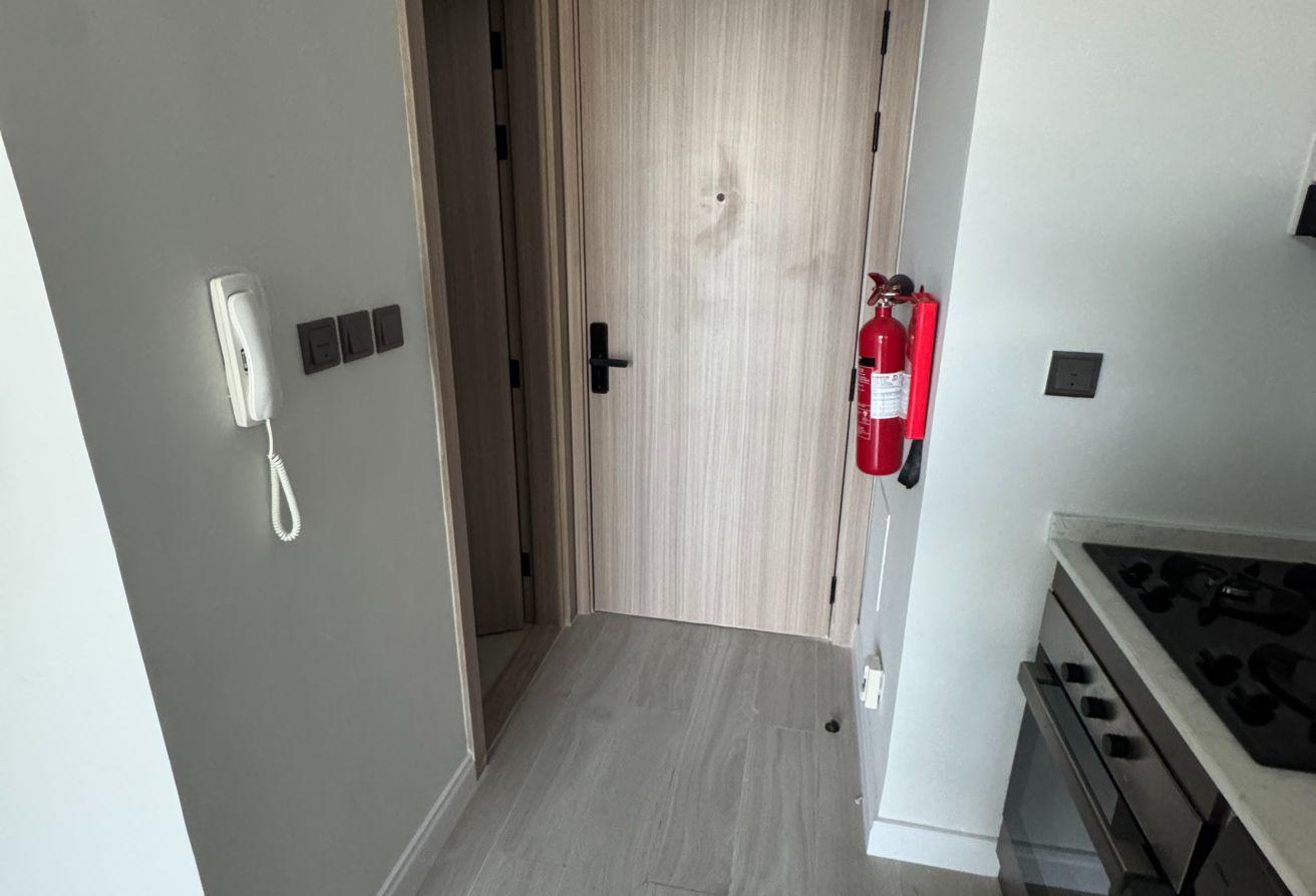 Modern studio | Unfurnished | High floor photo 9