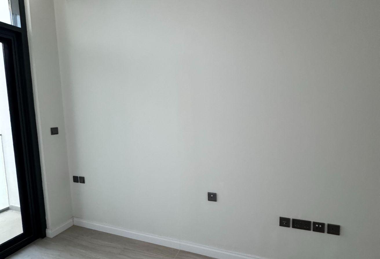 Modern studio | Unfurnished | High floor photo 12