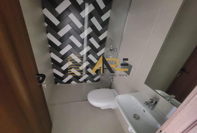 67432844 - Property Image 2