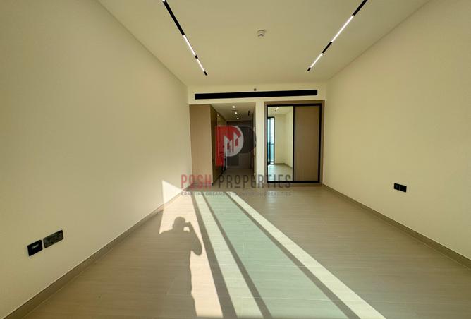 57382789 - Property Image 3