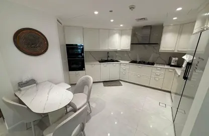 Apartment - 3 Bedrooms - 4 Bathrooms for sale in Al Tamr - Shoreline Apartments - Palm Jumeirah - Dubai