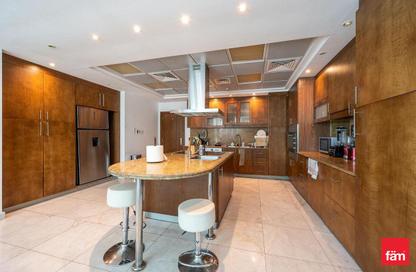 Penthouse - 5 Bedrooms - 6 Bathrooms for sale in Sulafa Tower - Dubai Marina - Dubai
