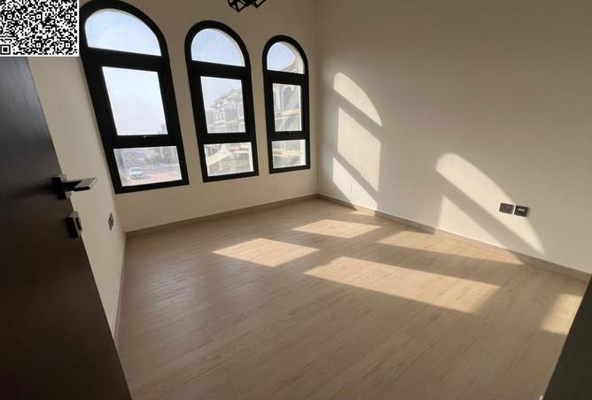 61292075 - Property Main Image