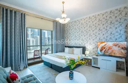 Apartment - Studio for rent in Burj Al Nujoom - Downtown Dubai - Dubai