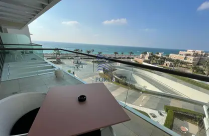 Apartment - 1 Bedroom - 2 Bathrooms for sale in Th8 Palm Hotel Apartments - Palm Jumeirah - Dubai