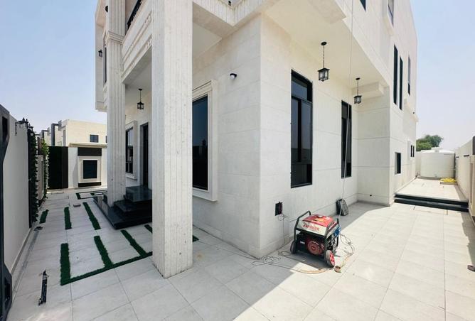 15341100 - Property Image 2