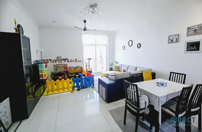 Apartment - 2 Bedrooms - 3 Bathrooms for sale in Sherlock House 1 - Sherlock House - Motor City - Dubai