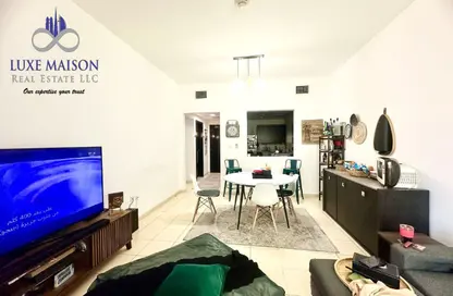 Apartment - 2 Bedrooms - 3 Bathrooms for sale in Summer 2 - Summer - Seasons Community - District 15 - Jumeirah Village Circle - Dubai