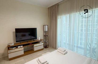 Apartment - Studio - 1 Bathroom for rent in Burj Al Nujoom - Downtown Dubai - Dubai