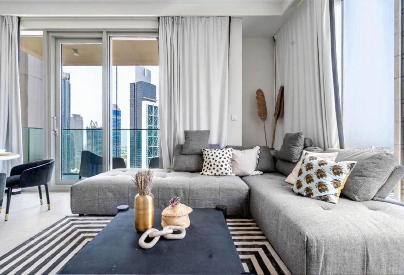 Furnished | High Floor | Chiller Free