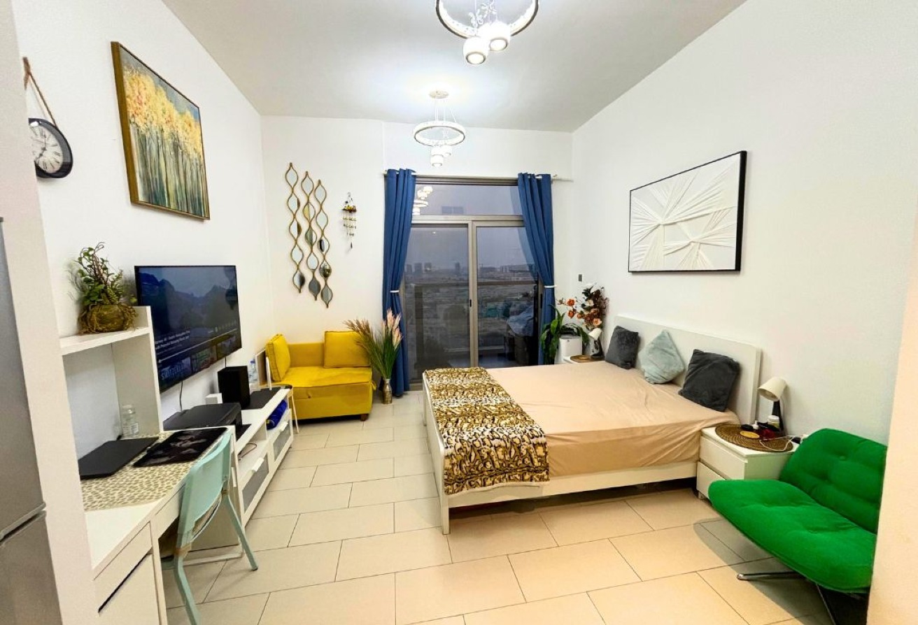 AZIZI Roy Mediterranean