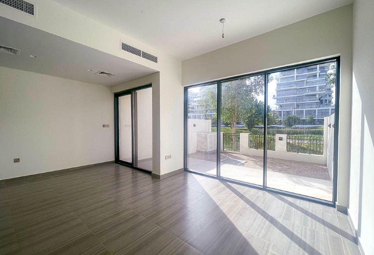 Park View | Ready To Move In | Well Maintained 3