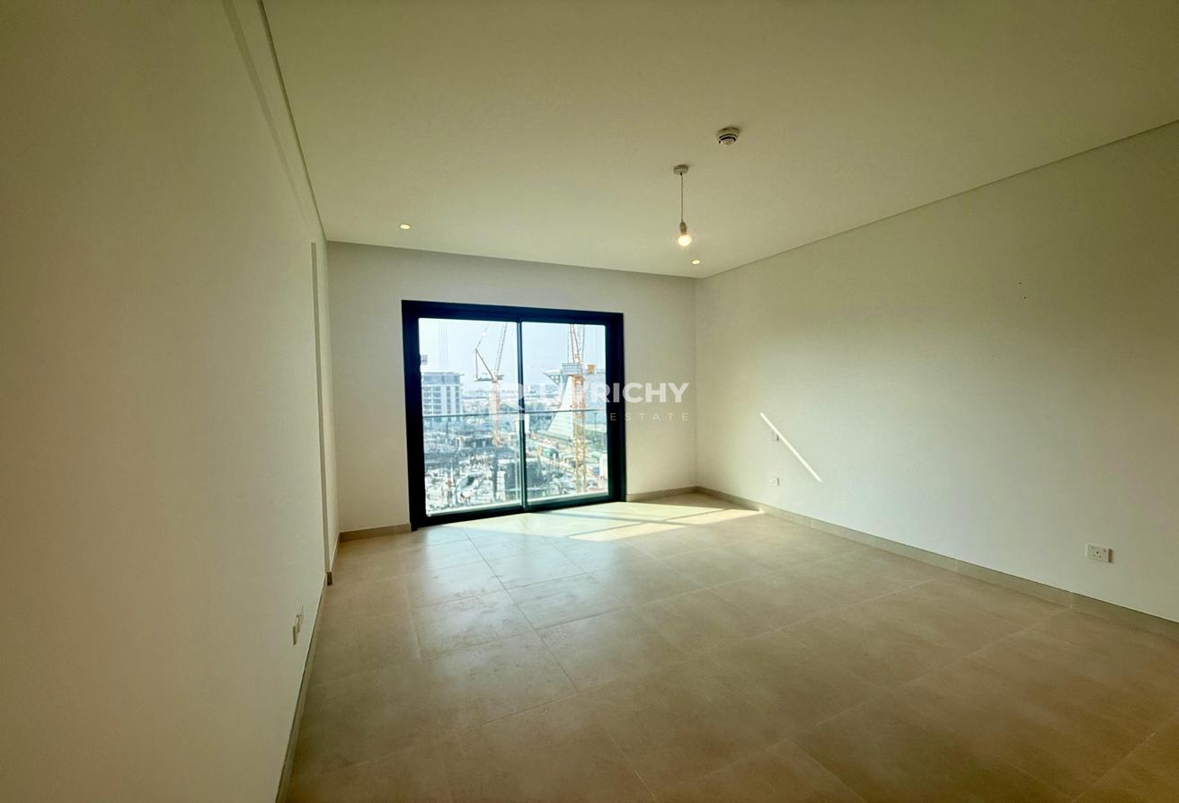 City Walk | Vacant | Biggest Layout photo 7